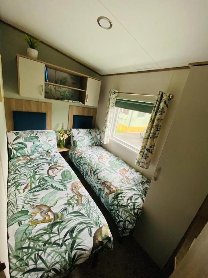 The Sanctuary Holiday Home - Escape The Ordinary ナレスボロ エクステリア 写真